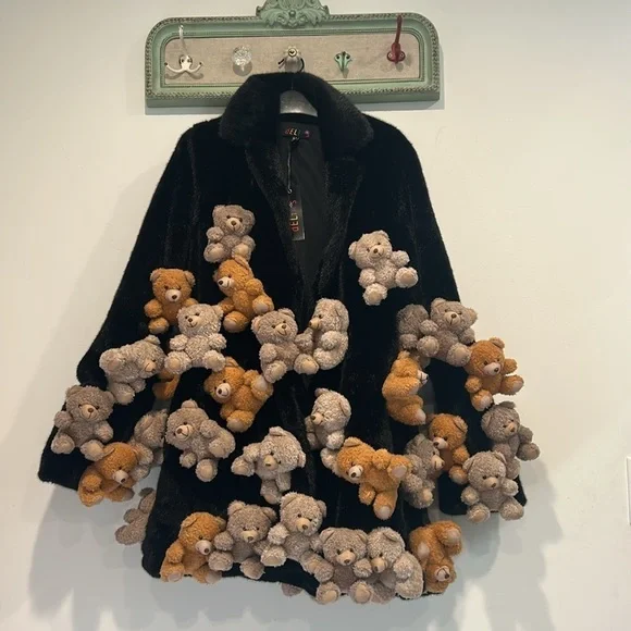 Teddy Bear Embellished Black Coat size medium new with tags art to wear - Picture 6 of 7
